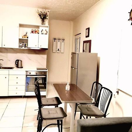 Apartment With 3 Rooms Just 1 Min From The Beach And Free Public Parking Peraia  Exterior photo