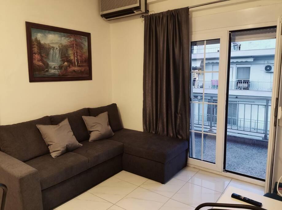 Apartment With 3 Rooms Just 1 Min From The Beach And Free Public Parking Peraia  Exterior photo