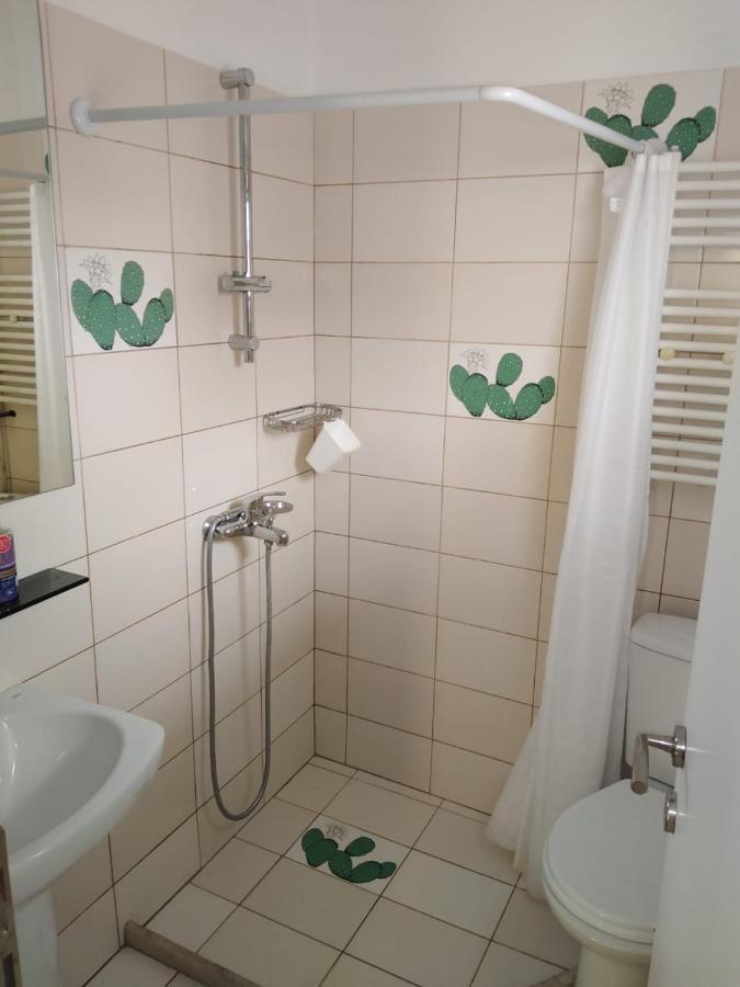 Apartment With 3 Rooms Just 1 Min From The Beach And Free Public Parking Peraia  Exterior photo